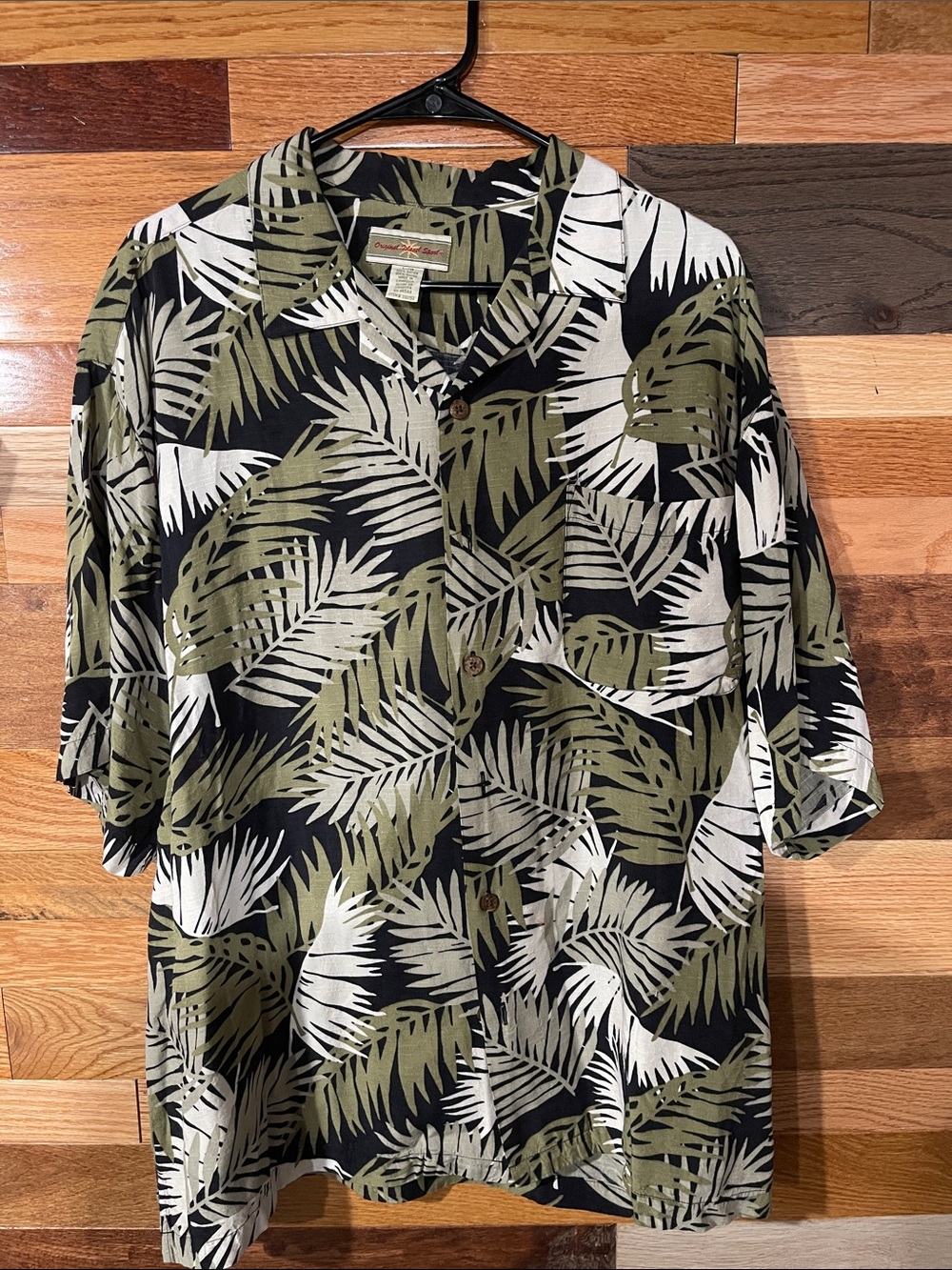 Original Island Sport Men's Sz L Black & Olive Tropical Print Short-Sleeve Shirt